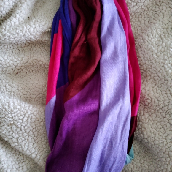 Infinity Scarves - Picture 5 of 5